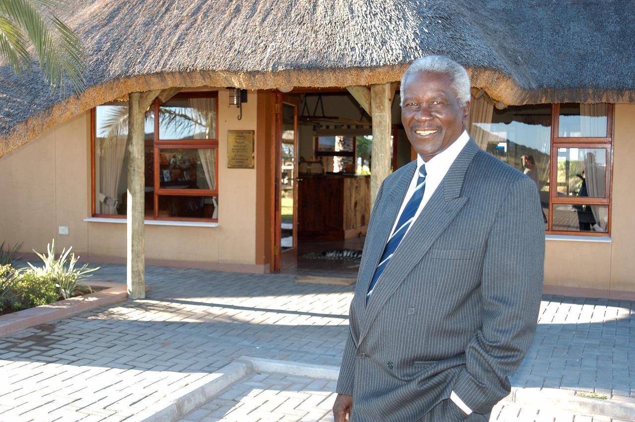 Frans Indongo Lodge Otjiwarongo Exterior foto